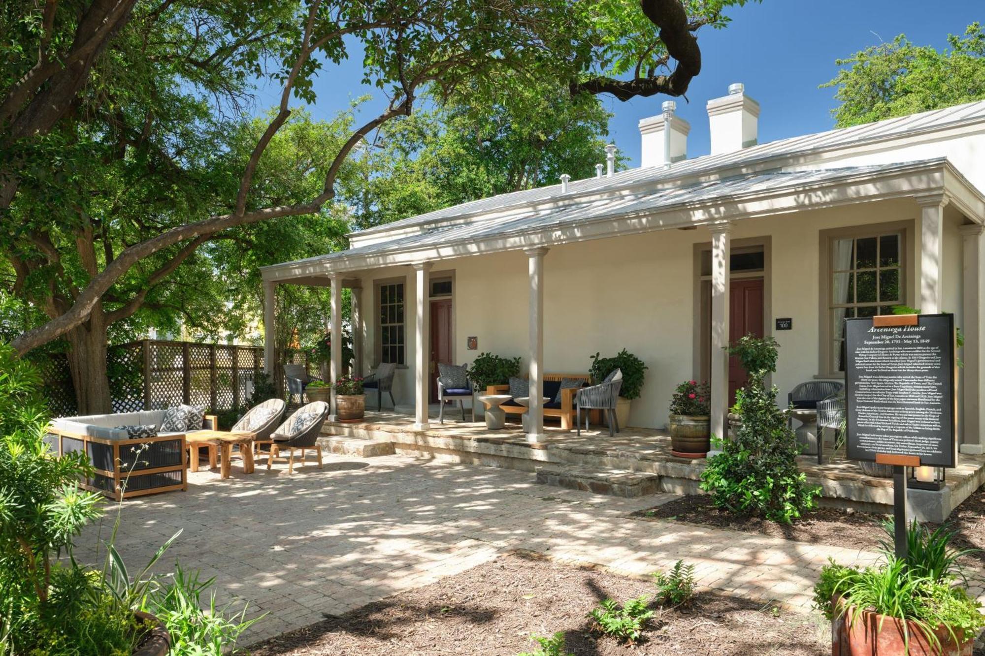 Plaza San Antonio Hotel & Spa, Autograph Collection Exterior photo